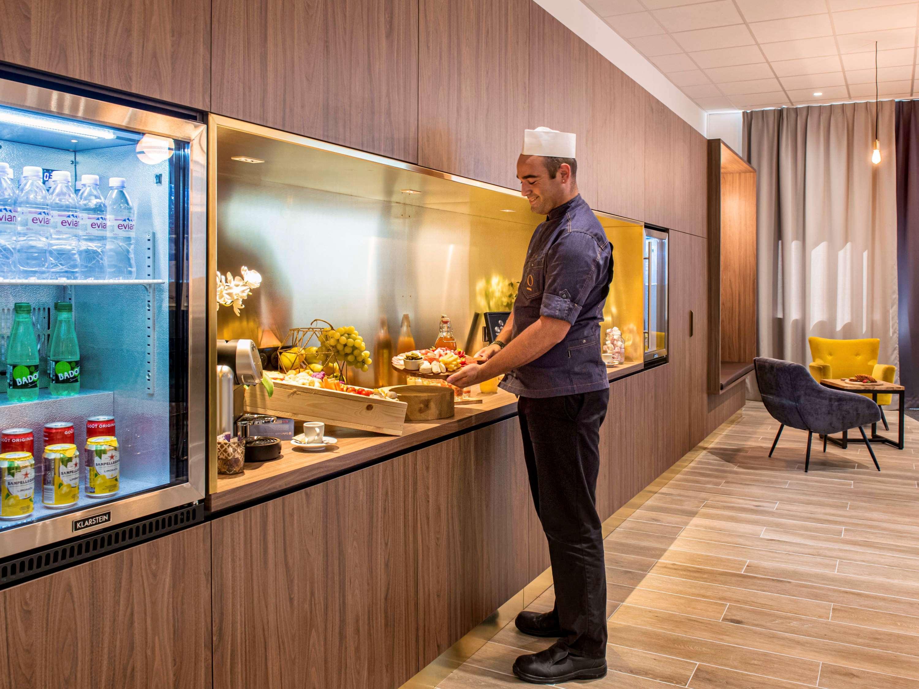 Mercure Paris Porte De Pantin Exteriör bild